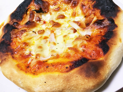 百均のパイ皿で✧窯焼き風ピザの写真