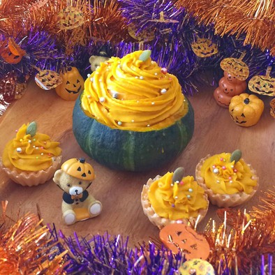 坊ちゃんかぼちゃの丸ごとプリンモンブランの写真