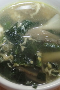 舞茸とほうれん草の中華スープ