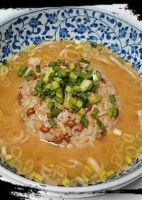 納豆チャーハンと味噌スープのスーチャ