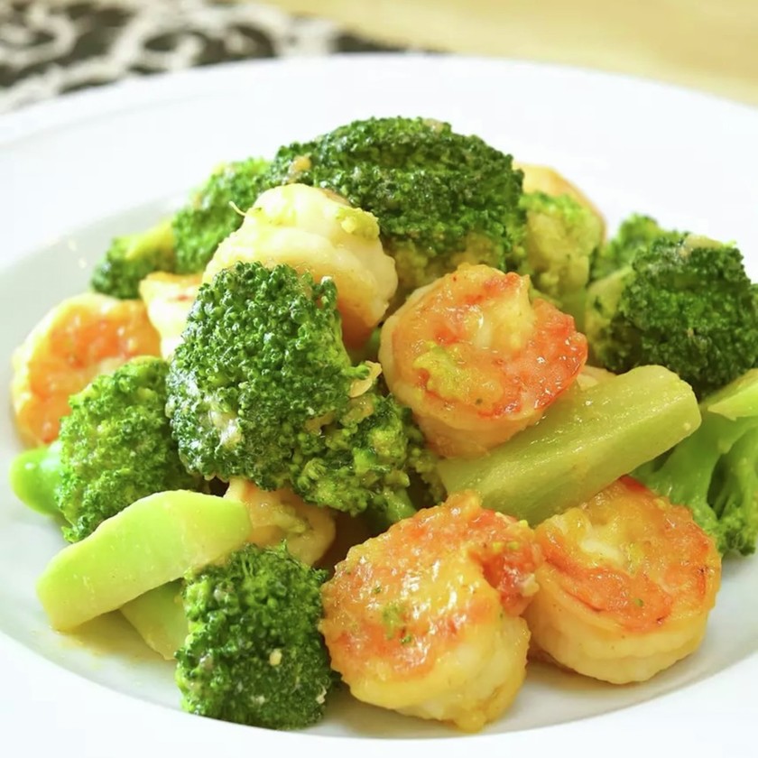エビ手長海老とブロッコリーのオルゾ添え レシピ