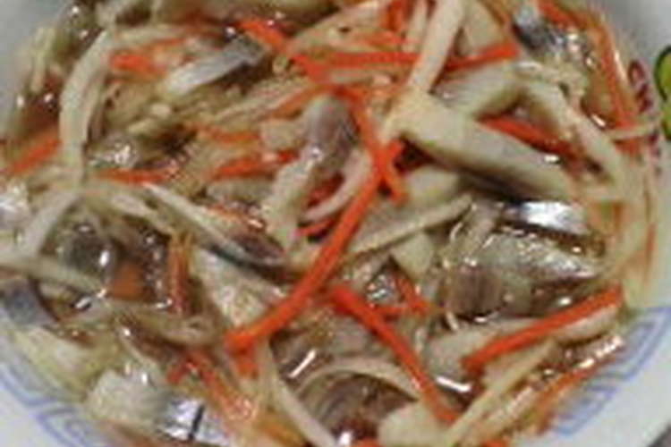 コノシロのさっぱり三杯酢 レシピ 作り方 By Momo6610 クックパッド 簡単おいしいみんなのレシピが354万品