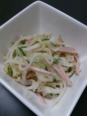簡単*美味しい 和風大根サラダ
