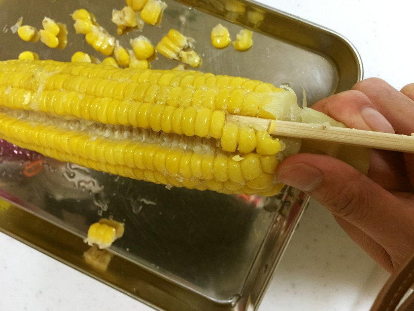 根元からぽろぽろトウモロコシの実の取り方 by あいりんにゃん 【クックパッド】 簡単おいしいみんなのレシピが352万品