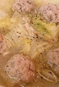 白菜と肉団子の春雨スープ
