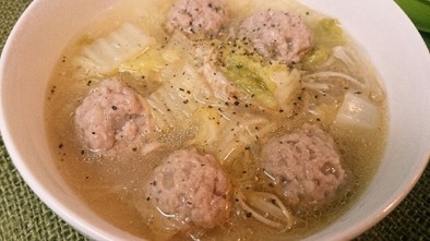 白菜と肉団子の春雨スープの写真