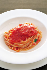トマトソースのスパゲッティー二