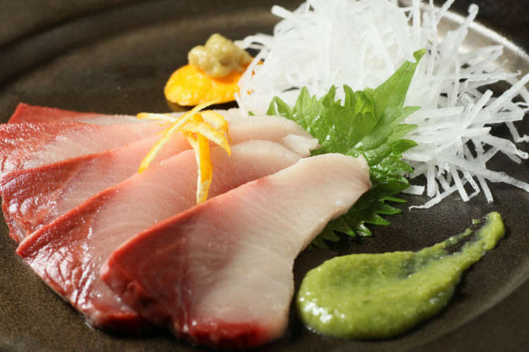 ブリの刺身に葉にんにくぬたをかけて レシピ 作り方 By アースエイド クックパッド 簡単おいしいみんなのレシピが377万品