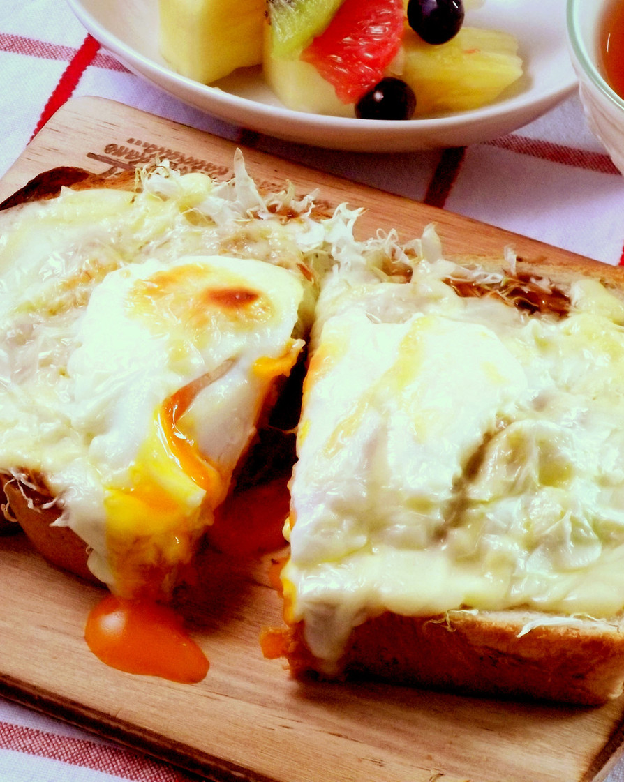 春キャベツチーズの半熟♪目玉焼きトーストの画像