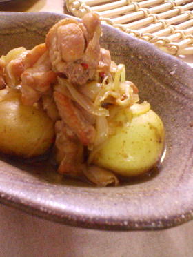 旬♥簡単♥新じゃがと鶏肉のピリッ辛ッ煮
