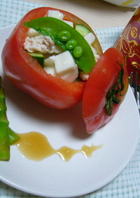 コロコロ野菜のトマトカップサラダ