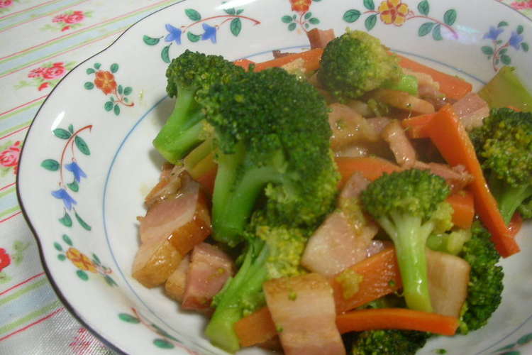 ベーコンと緑黄色野菜のオイマヨ炒め レシピ 作り方 By あでぃでぃ クックパッド 簡単おいしいみんなのレシピが353万品