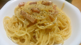 生クリーム・牛乳なしのカルボナーラ