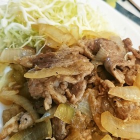 玉ねぎシャキシャキ!豚しょうが焼き