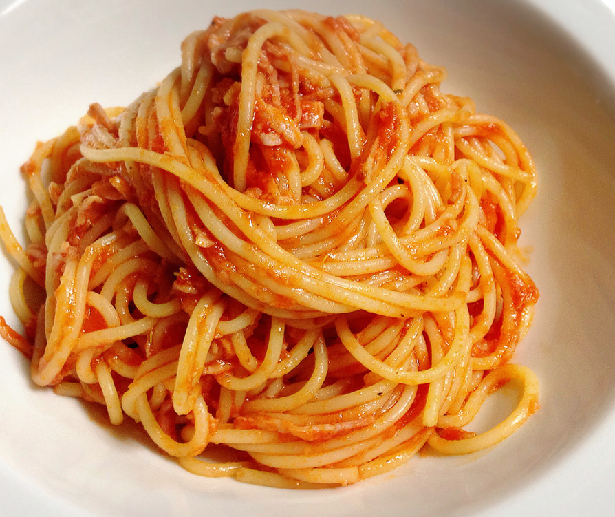 簡単刻みベーコンのトマトソーススパゲティの画像