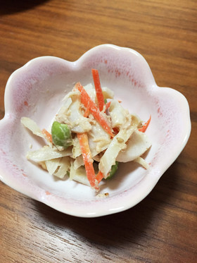 授乳期おかず♪根菜とツナの胡麻マヨ和え