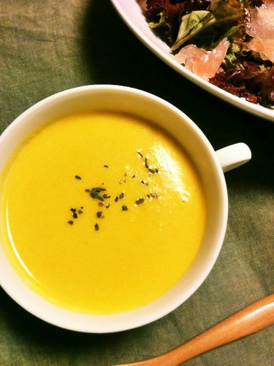 ミキサーで簡単！かぼちゃスープの写真