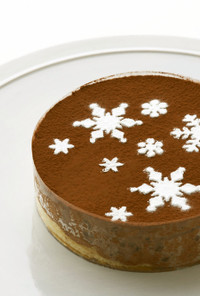 雪のデコレーションチーズケーキ