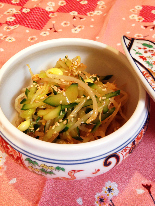 キムチの素で簡単美味しい♩豆もやしナムルの画像