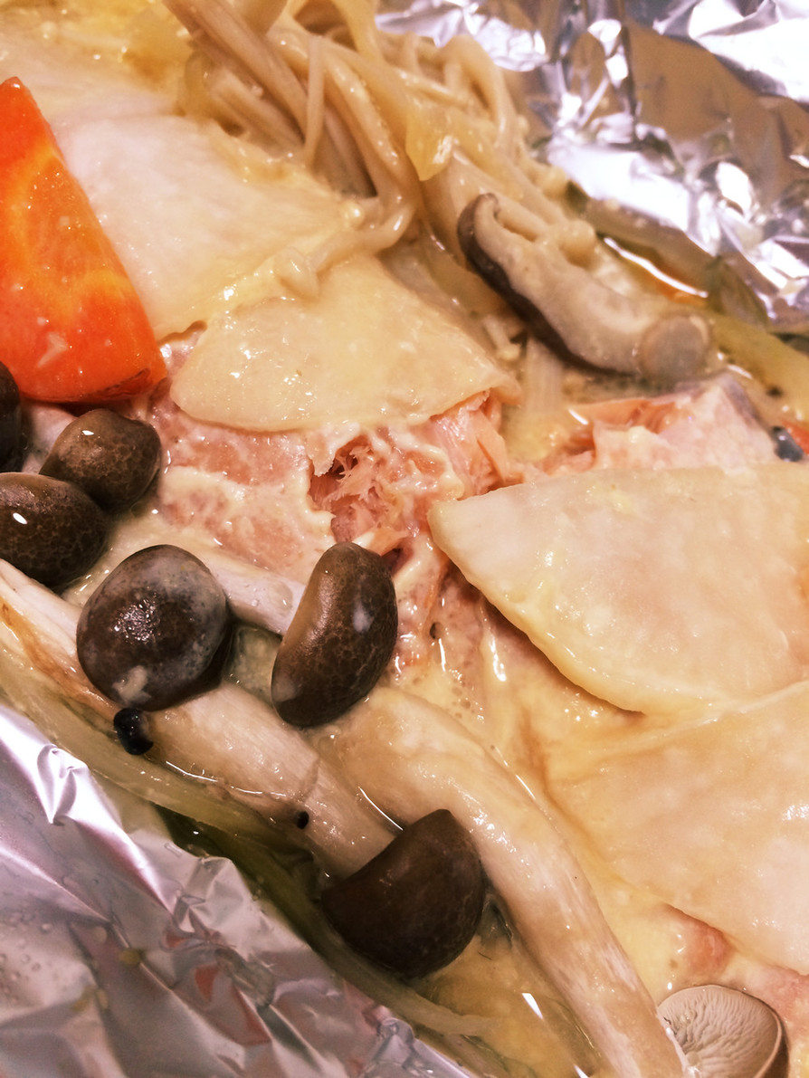 ★野菜たっぷり鮭の味噌マヨホイル焼きの画像