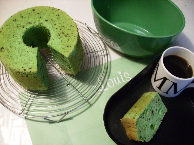 チョコミントシフォン レシピ 作り方 By 魔女子さん クックパッド 簡単おいしいみんなのレシピが373万品