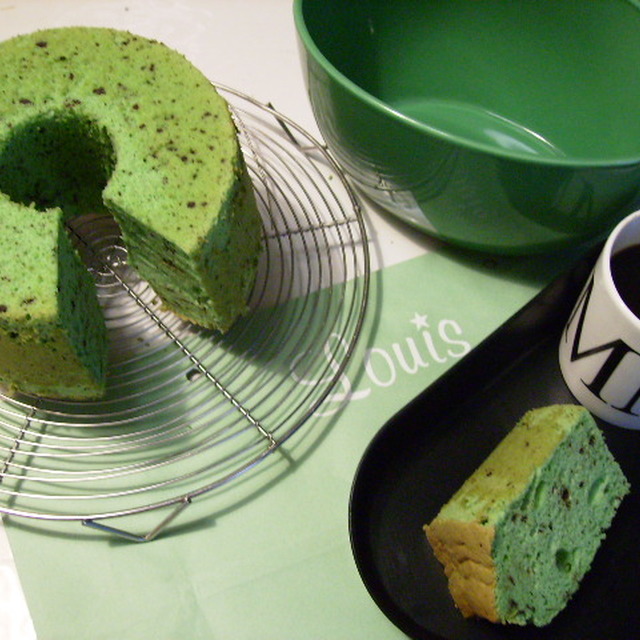 チョコミントシフォン レシピ 作り方 By 魔女子さん クックパッド 簡単おいしいみんなのレシピが354万品