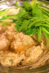 山椒香る鶏団子のせり鍋