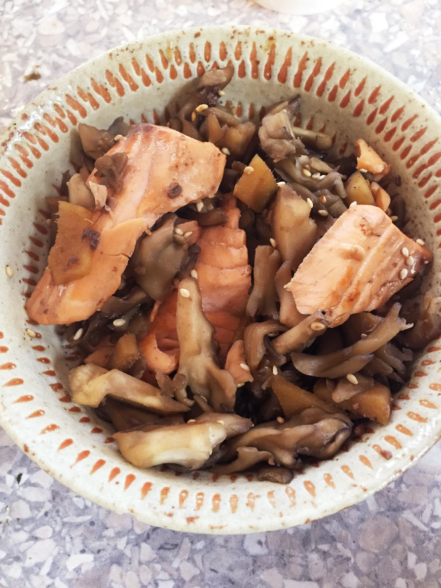 鮭ときのこの甘辛生姜煮の画像