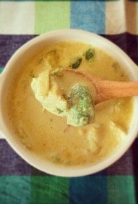 ♩アボカド玉ねぎのカレークリームスープ