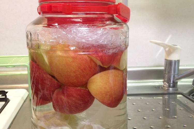 りんごの果実酒 レシピ 作り方 By さざれ石 クックパッド 簡単おいしいみんなのレシピが358万品