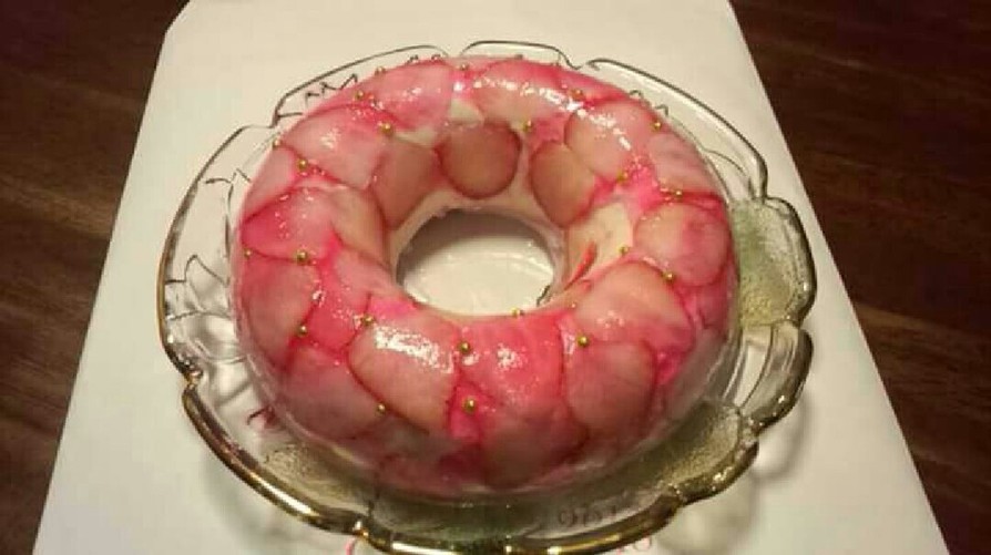 レアチーズケーキ/いちごケーキ/リングの画像