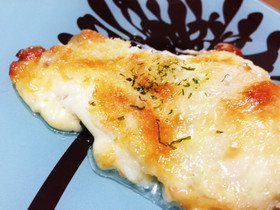 授乳期簡単♪白身魚のパリとろチーズグリル