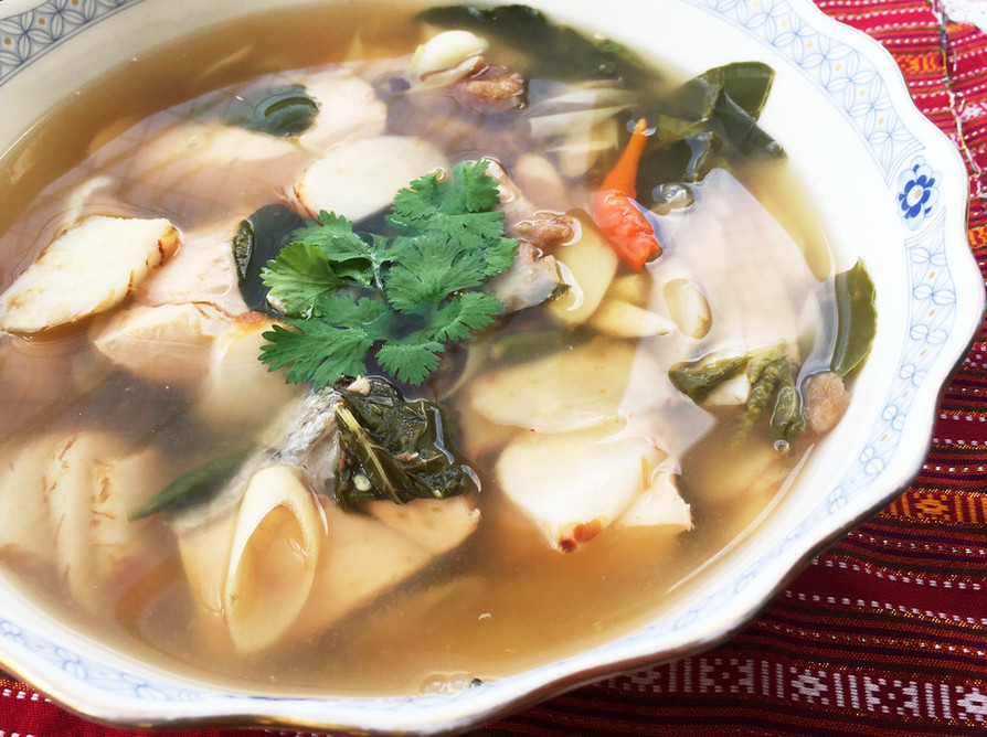 タイ♡辛くて酸っぱい鮭のスープの画像
