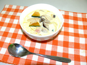 三種のきのことカボチャのスープ