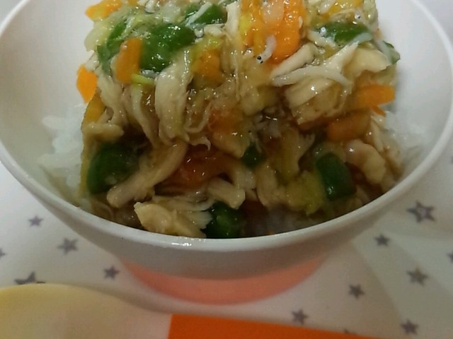 離乳食完了期 ささみ入り野菜丼 中華風 レシピ 作り方 By ももももじの クックパッド 簡単おいしいみんなのレシピが361万品