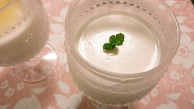 アーモンドミルクとろけるプリン(卵なし)の写真