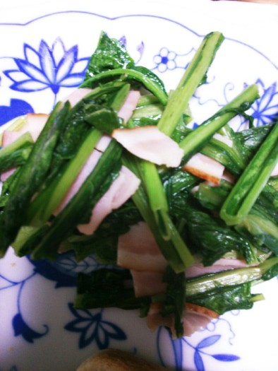 小松菜とベーコンの中華風炒めの写真