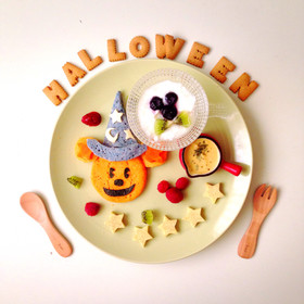 ミッキーのハロウィン離乳食プレート