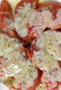 フライパンで簡単！トマトのチーズ焼き