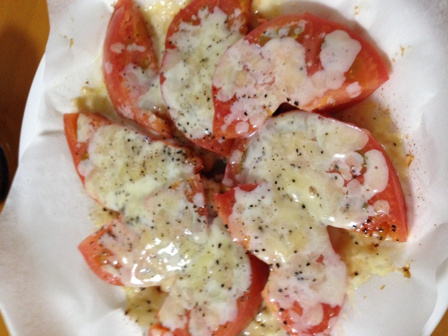 フライパンで簡単！トマトのチーズ焼きの画像