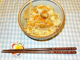 具だくさん 鶏ゴボウ炊き込みごはん