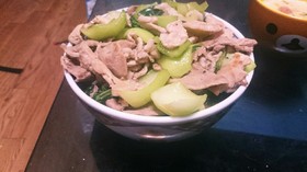 豚小間と青梗菜のあんかけ丼