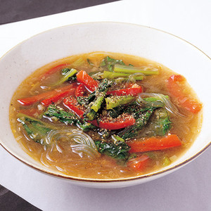 パプリカと小松菜の黒酢スープ