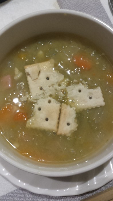【アメリカ】ハムとえんどう豆のスープの写真