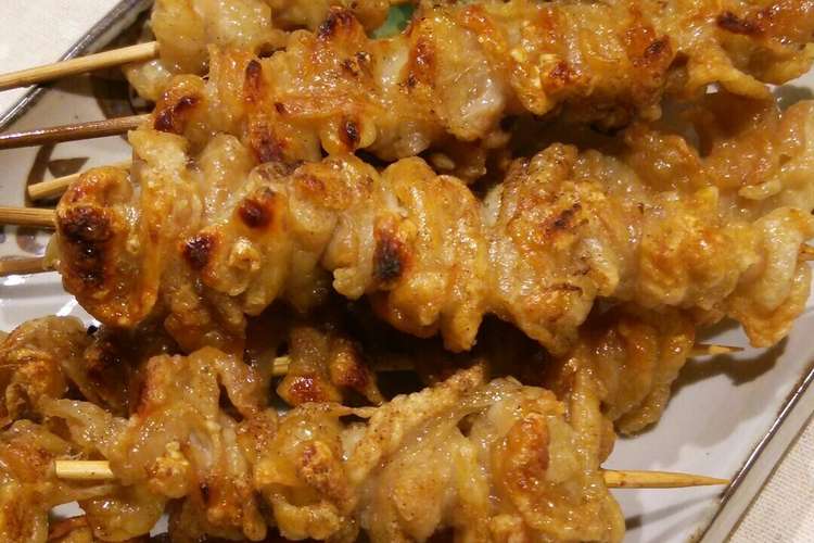 カリッカリの鶏皮の焼き鳥 レシピ 作り方 By モカシナ クックパッド 簡単おいしいみんなのレシピが352万品