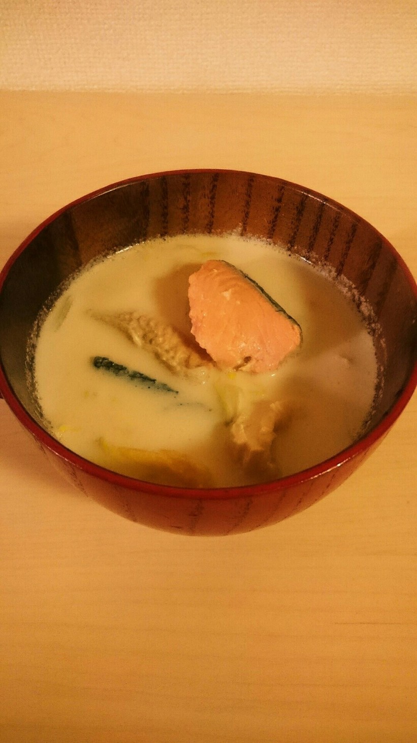 風邪っぴきさんへ第2弾♡鮭のミルクスープの画像
