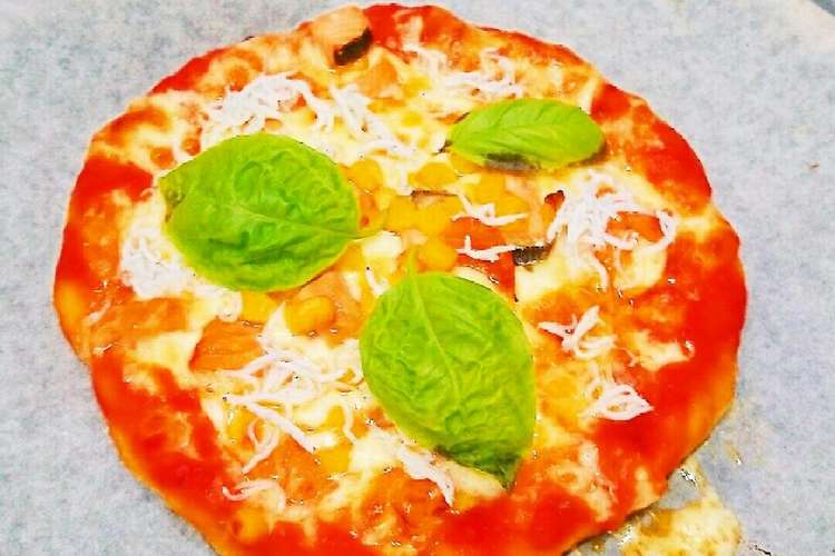 絶品4種チーズ耳までチーズ鮭としらすピザ レシピ 作り方 By ぺトロ クックパッド 簡単おいしいみんなのレシピが376万品