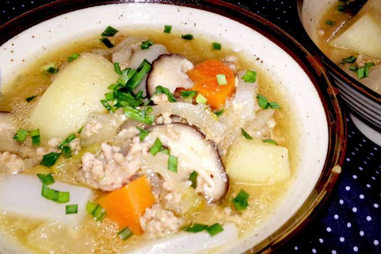 豚汁アレンジ コク旨 豚ひき肉の豚汁 レシピ 作り方 By ｓ４ クックパッド