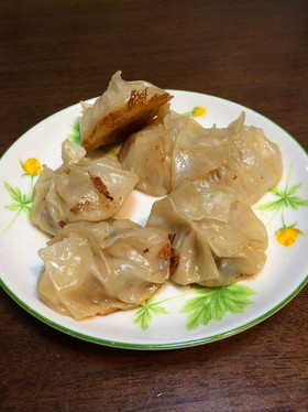 餃子の皮で楽チン焼き小籠包♪