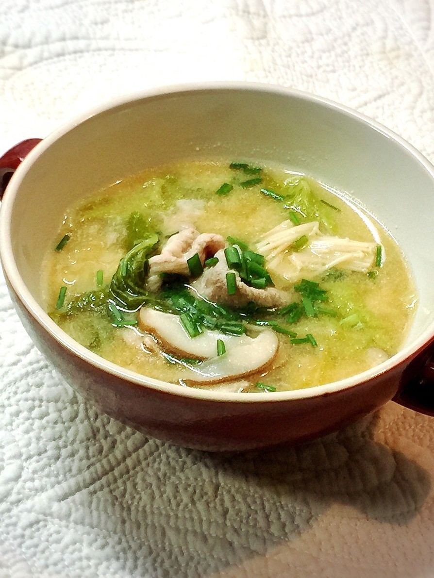 鍋の素材で豆乳味噌スープの画像